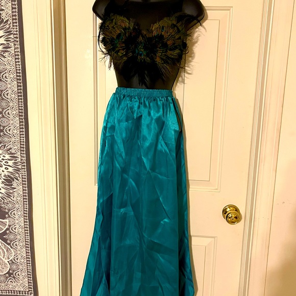 Halloween costume - Picture 2 of 6